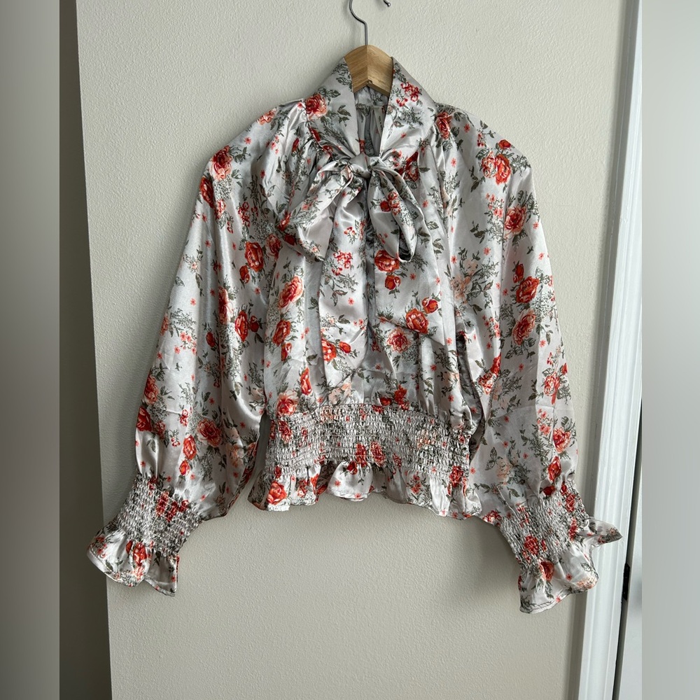 Truth Floral Satin Smocked Bow Tie Neck Long Sleeve Blouse Size S Small